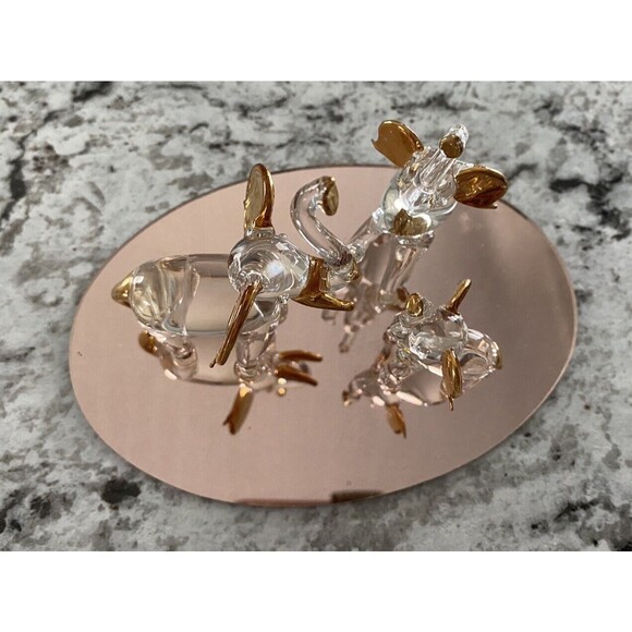 Vtg Clear Glass Elephants With Baby Figurine Gold Trim & Mirror 6x4x3 Trunks Up - Picture 4 of 7